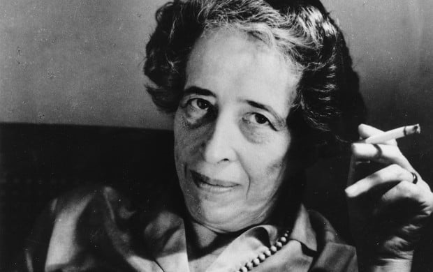 Tertulia de Hannah Arendt en la librería Nollegiu